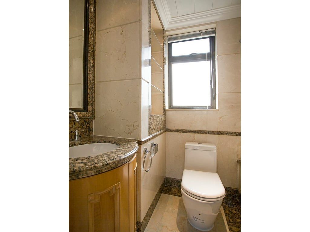 photo 6 — Tavistock II, Mid Levels Central