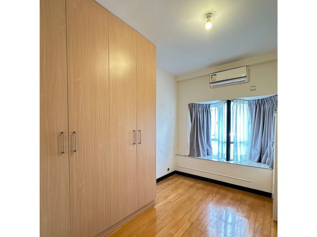 photo 3 — Beverly Hill Blk C, Happy Valley