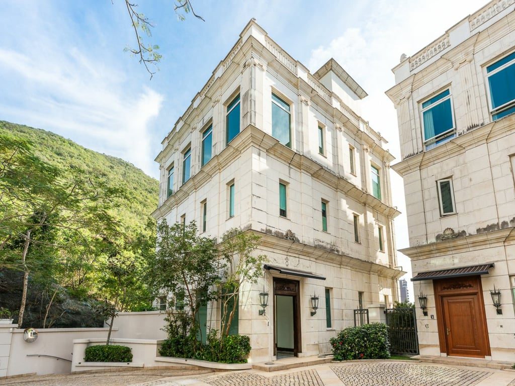 110 Repulse Bay Road