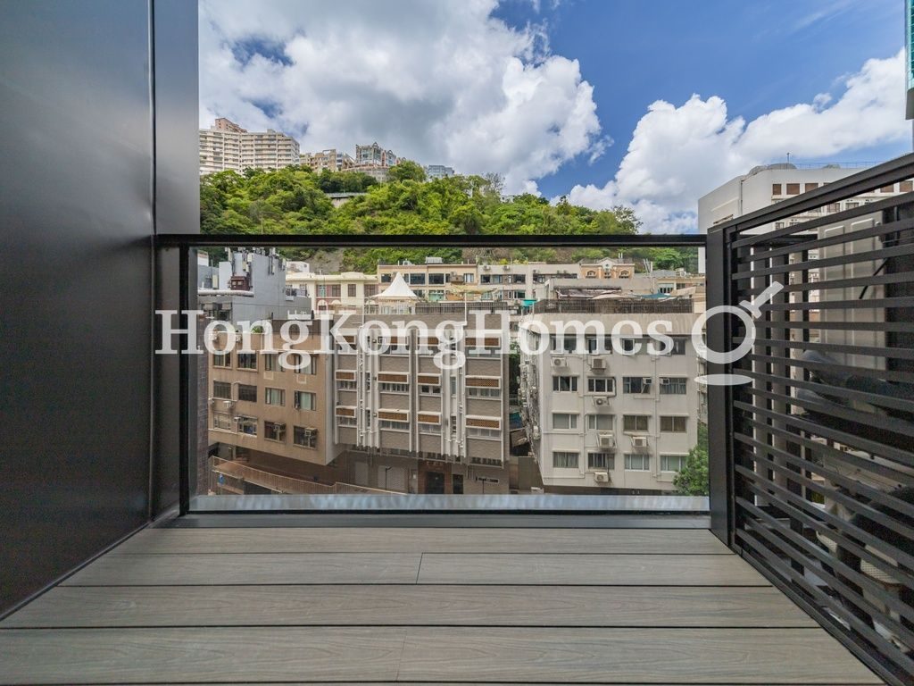 Balcony off living room — One Jardine's Lookout，跑馬地