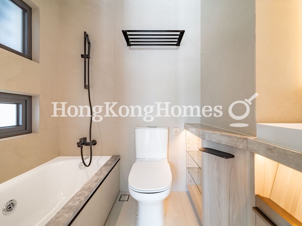 Master Bathroom — One Jardine's Lookout，跑馬地