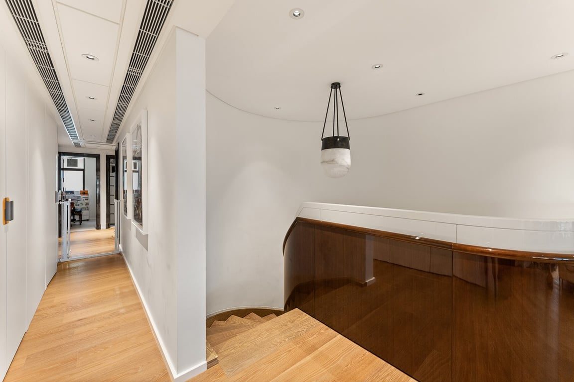photo 12 — Grenville House, Mid Levels Central
