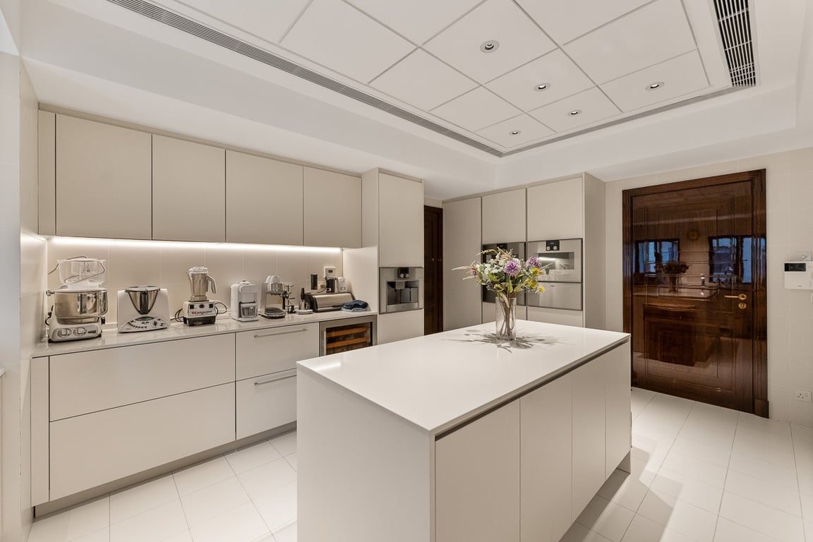 photo 24 — Grenville House, Mid Levels Central