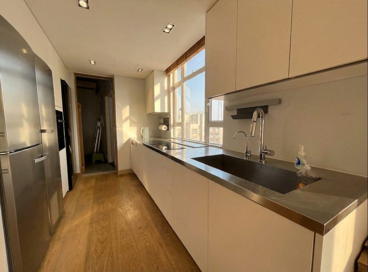 photo 4 — Hatton Place, Mid Levels West