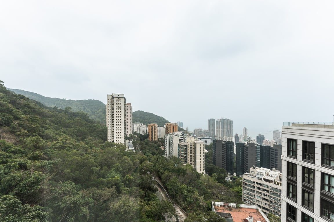 photo 5 — Altamira, Mid Levels West