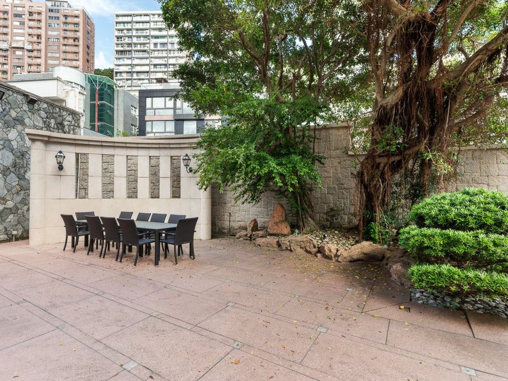 photo 21 — 5 Moorsom Road, Jardine S Lookout