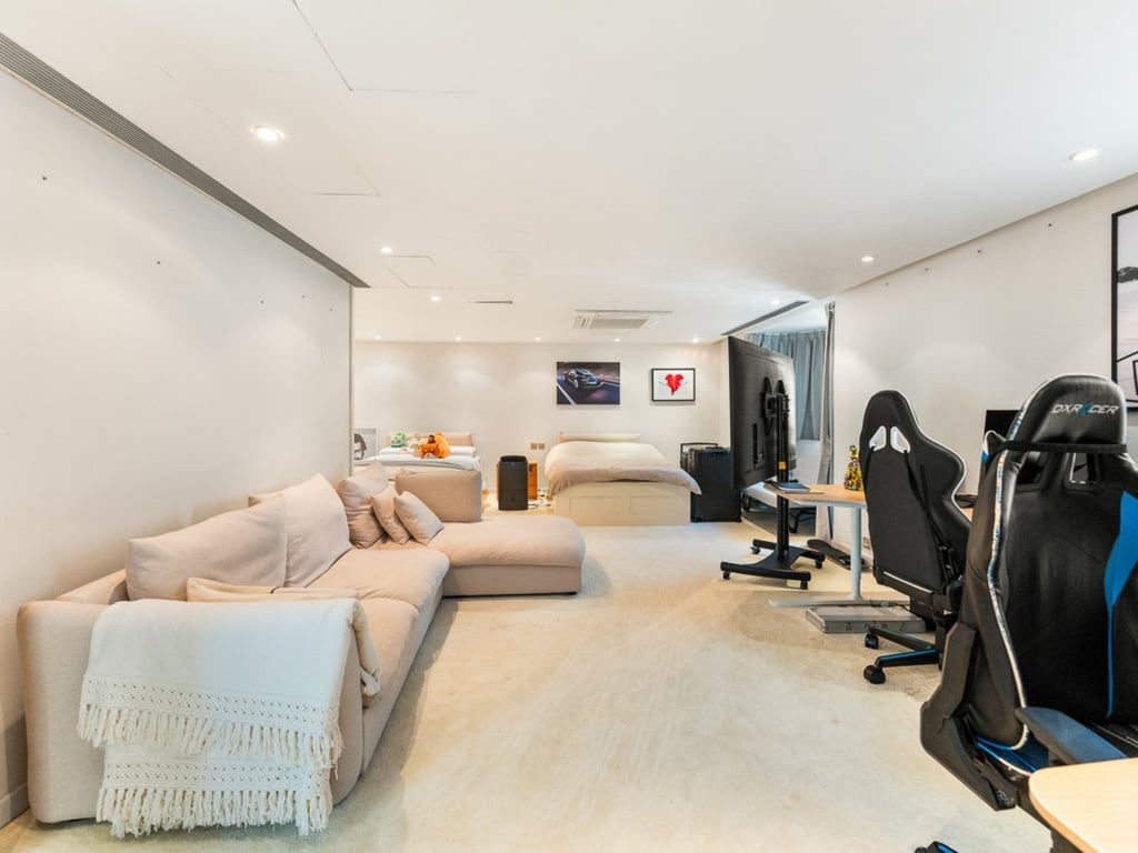 photo 6 — 5 Moorsom Road, Jardine S Lookout