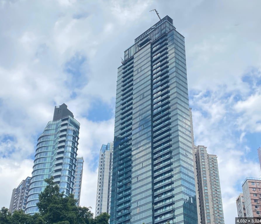 photo 4 — The Legacy Phase 1, Mid Levels West