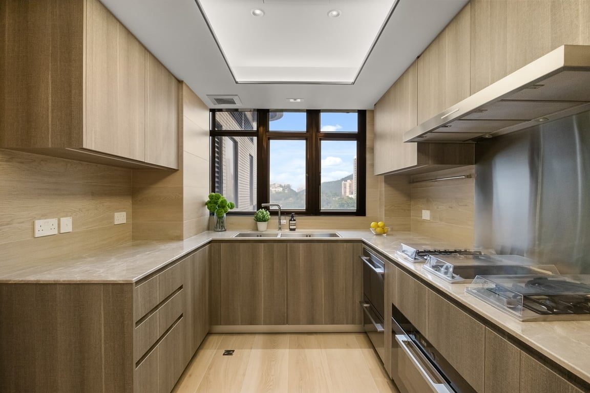 photo 16 — Fortuna Court, Repulse Bay