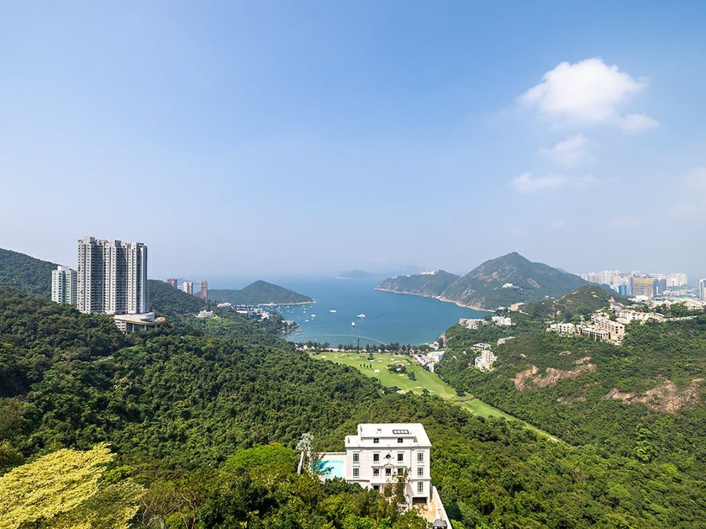 photo 2 — Fortuna Court, Repulse Bay
