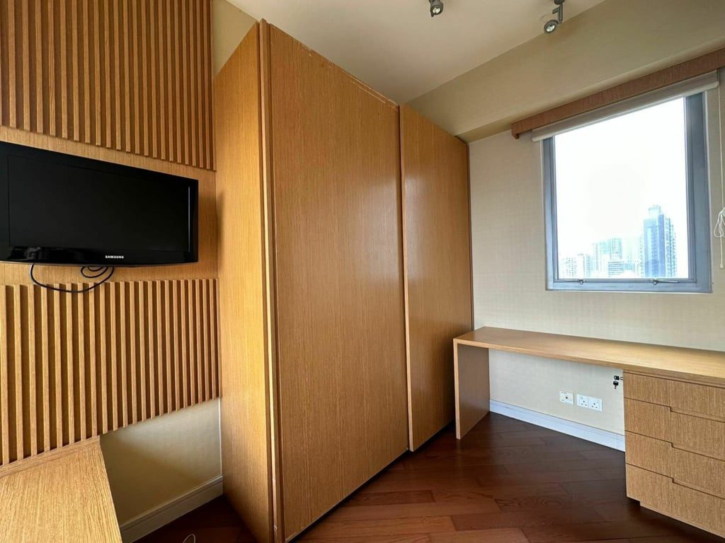 photo 3 — One Pacific Heights, Sheung Wan