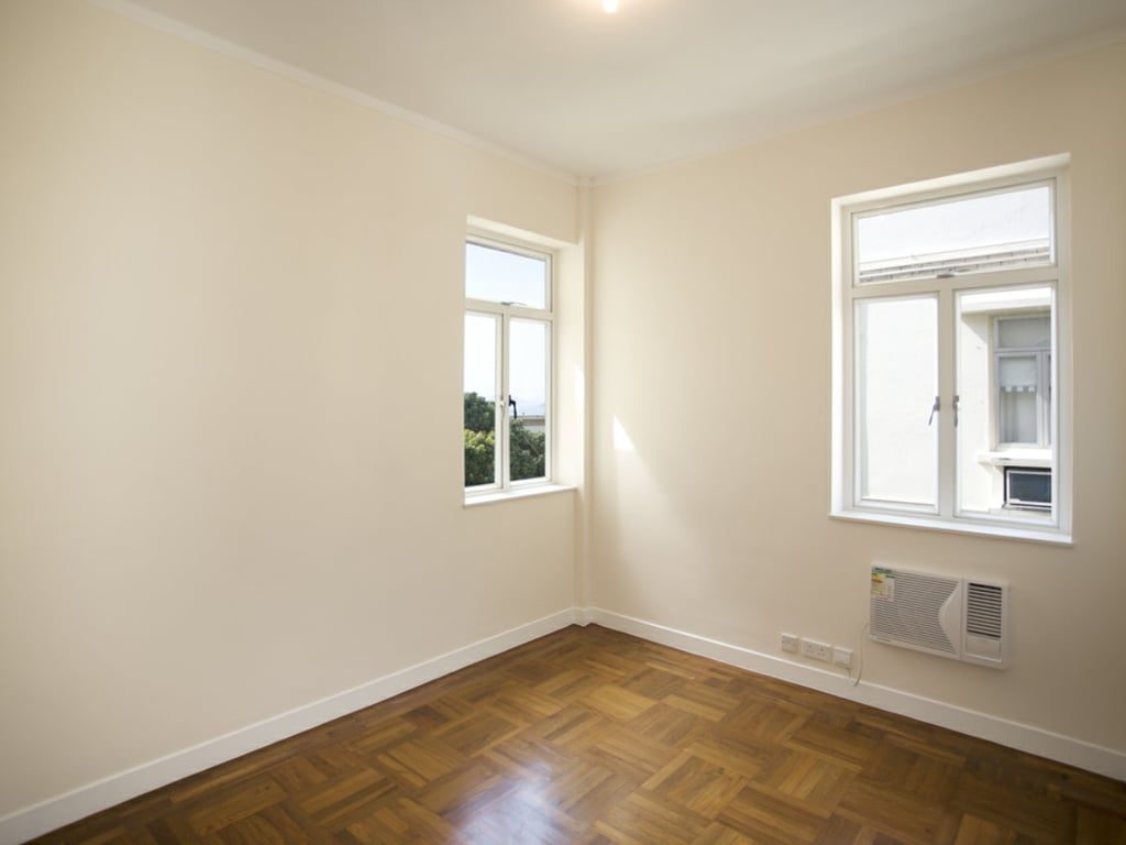 photo 11 — 8-14 Cape Road, Chung Hom Kok
