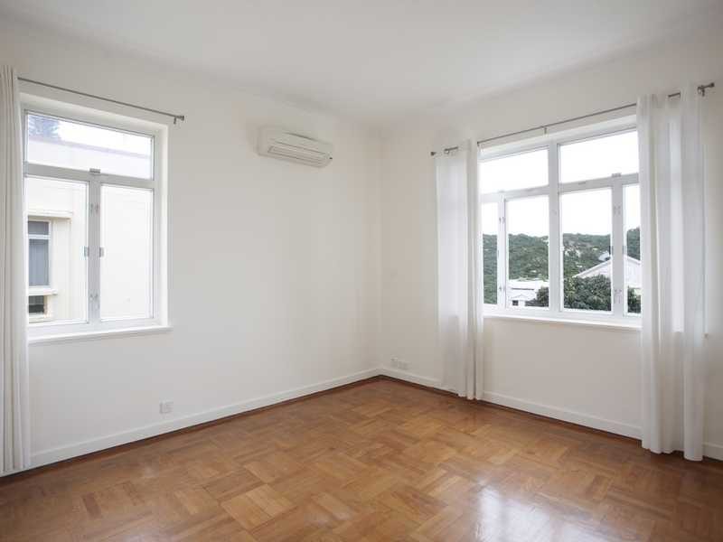 photo 7 — 8-14 Cape Road, Chung Hom Kok