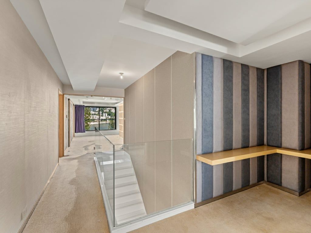 photo 12 — 56 Repulse Bay Road, Repulse Bay