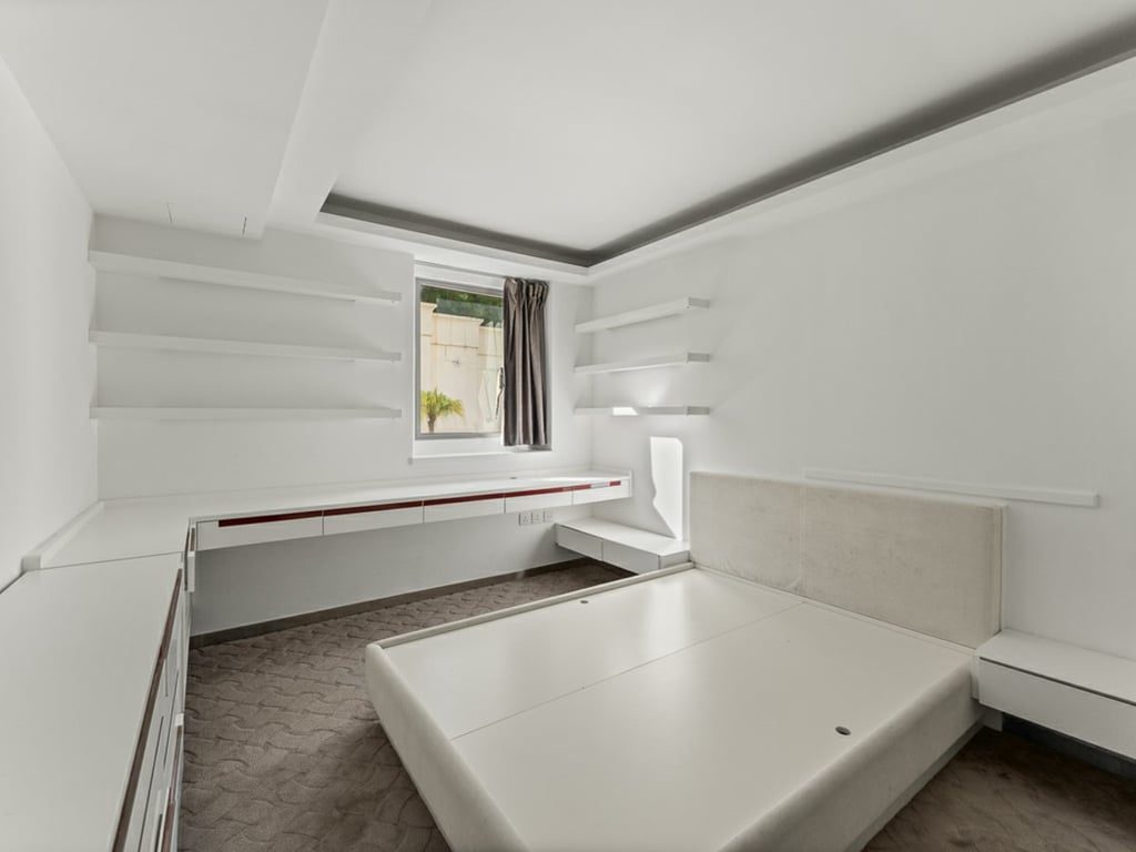 photo 17 — 56 Repulse Bay Road, Repulse Bay