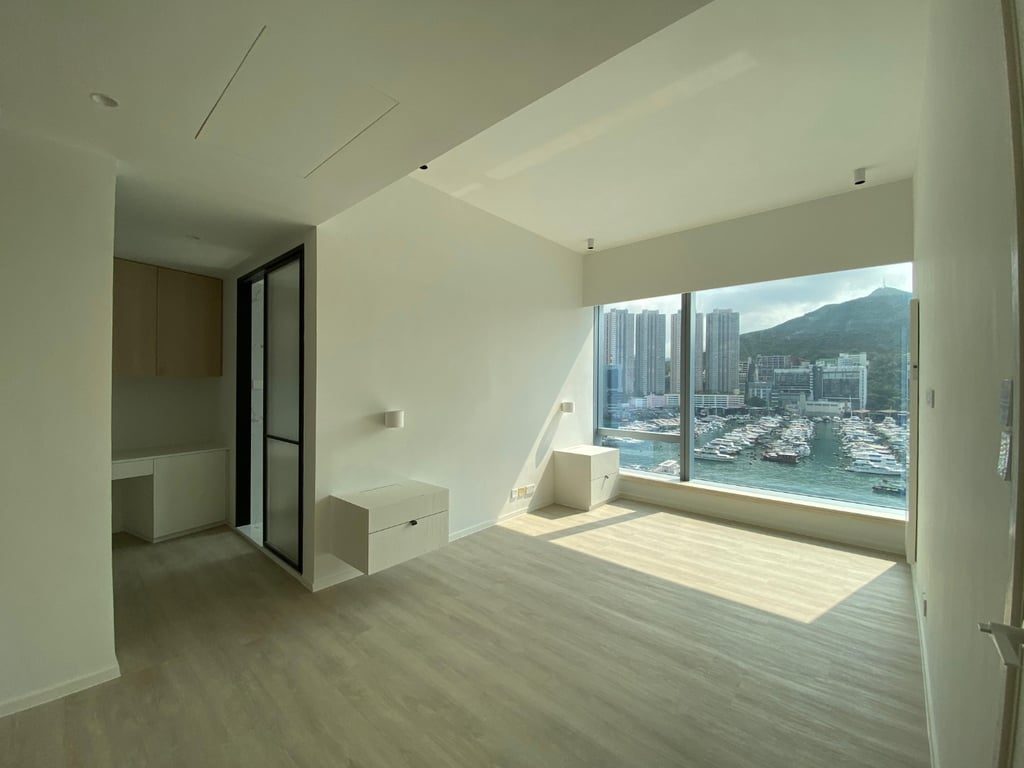 photo 3 — Larvotto, Ap Lei Chau
