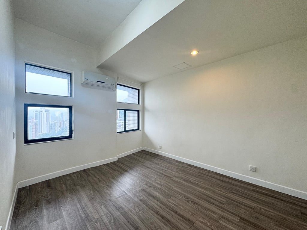 photo 6 — Birchwood Place, Mid Levels Central