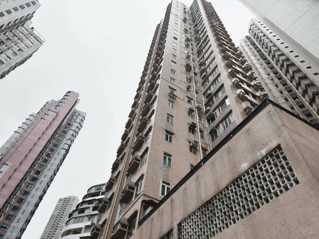 photo 9 — Golden Phoenix Court, Mid Levels West