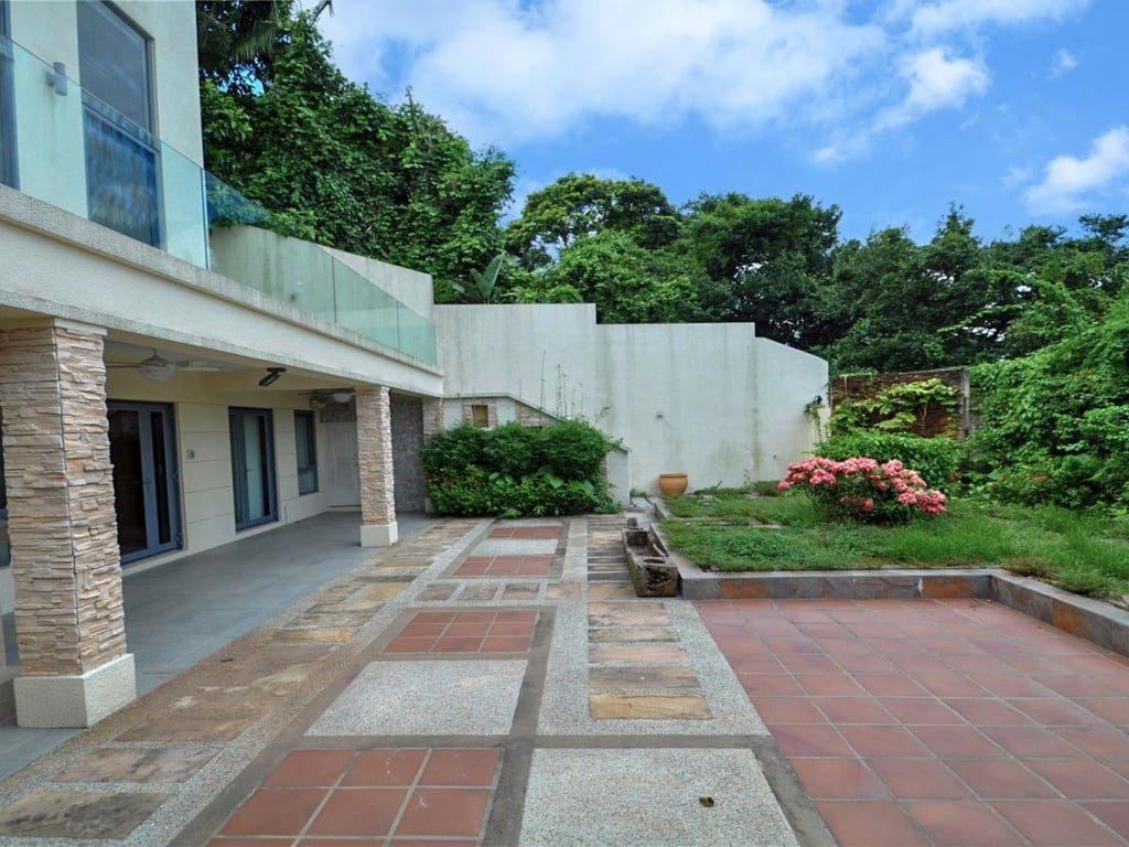 photo 2 — Hunlicar Garden, Sai Kung