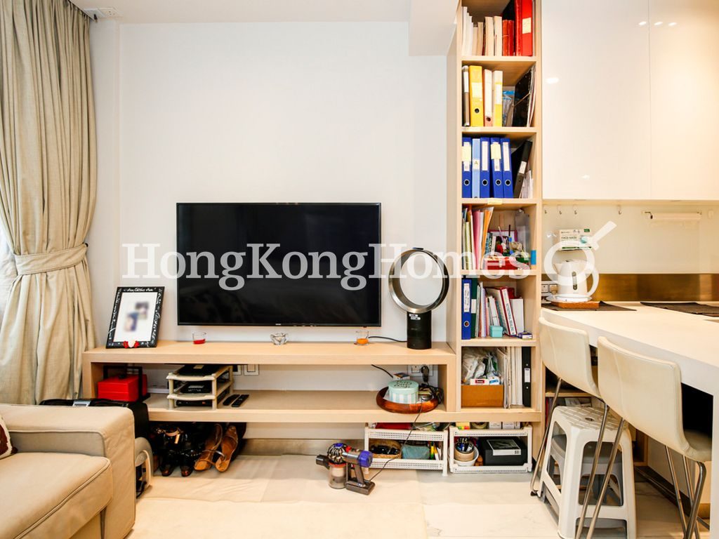 living Area — Felicity Building, Sheung Wan