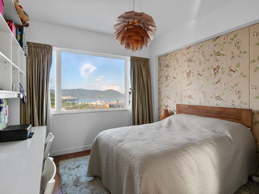 photo 10 — Bauhinia Gardens, Chung Hom Kok