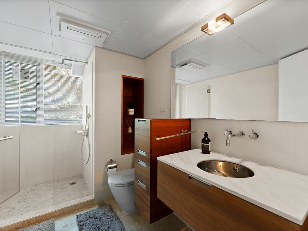 photo 16 — 56 Repulse Bay Road, Repulse Bay