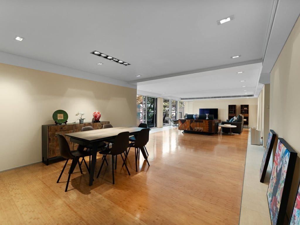 photo 4 — 56 Repulse Bay Road, Repulse Bay