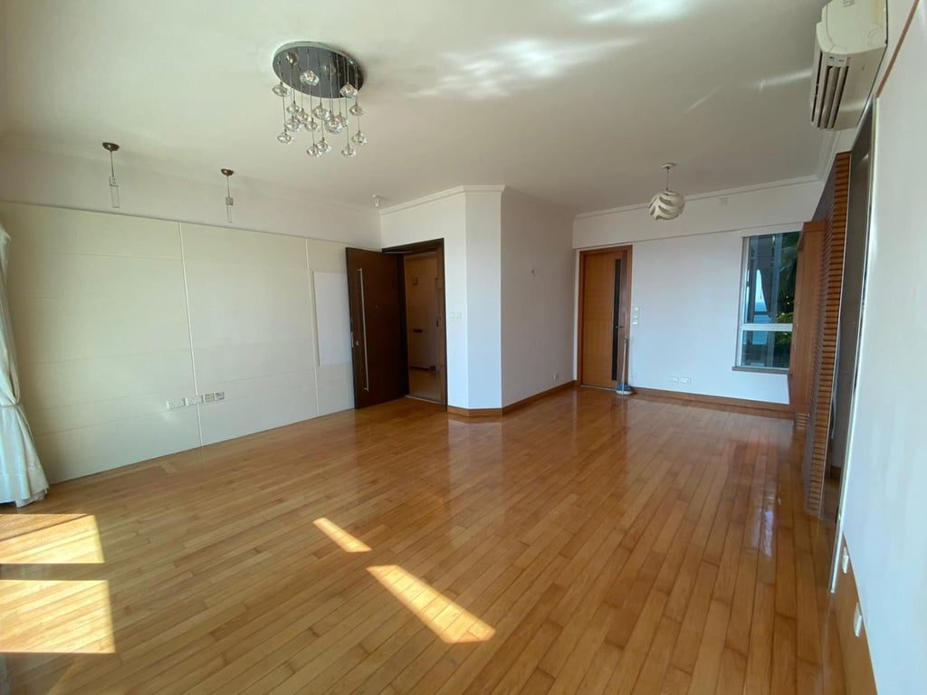 相片 15 — VILLAS SORRENTO TOWER 2，Pok Fu Lam