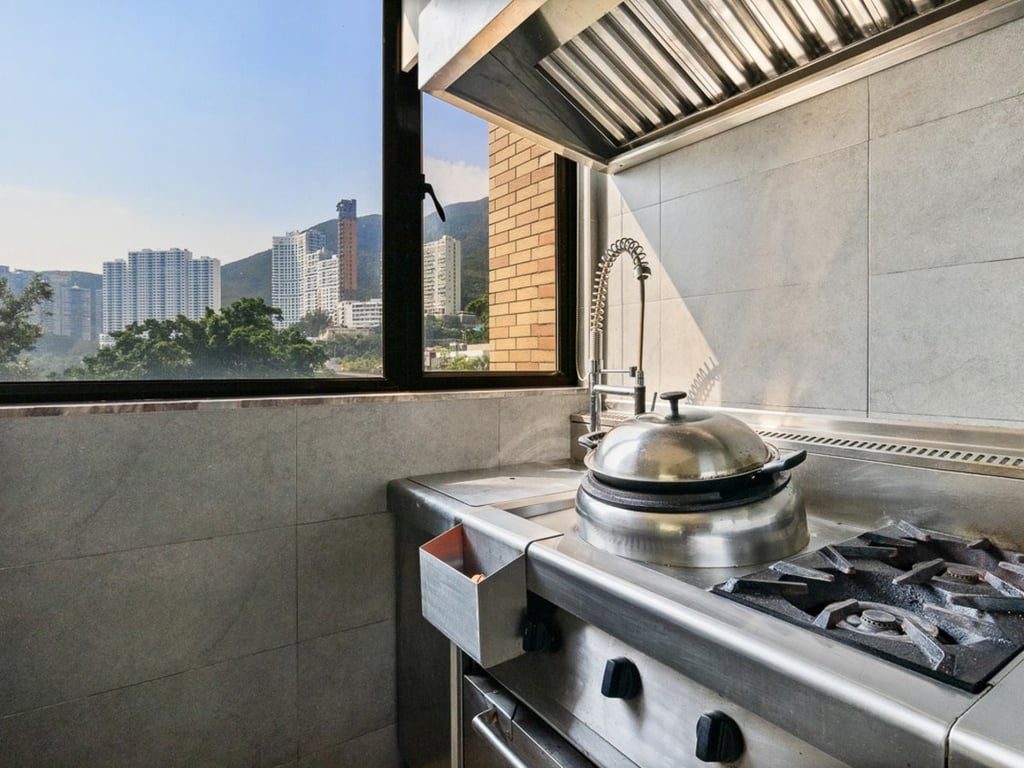 photo 10 — Splendour Villa, South Bay