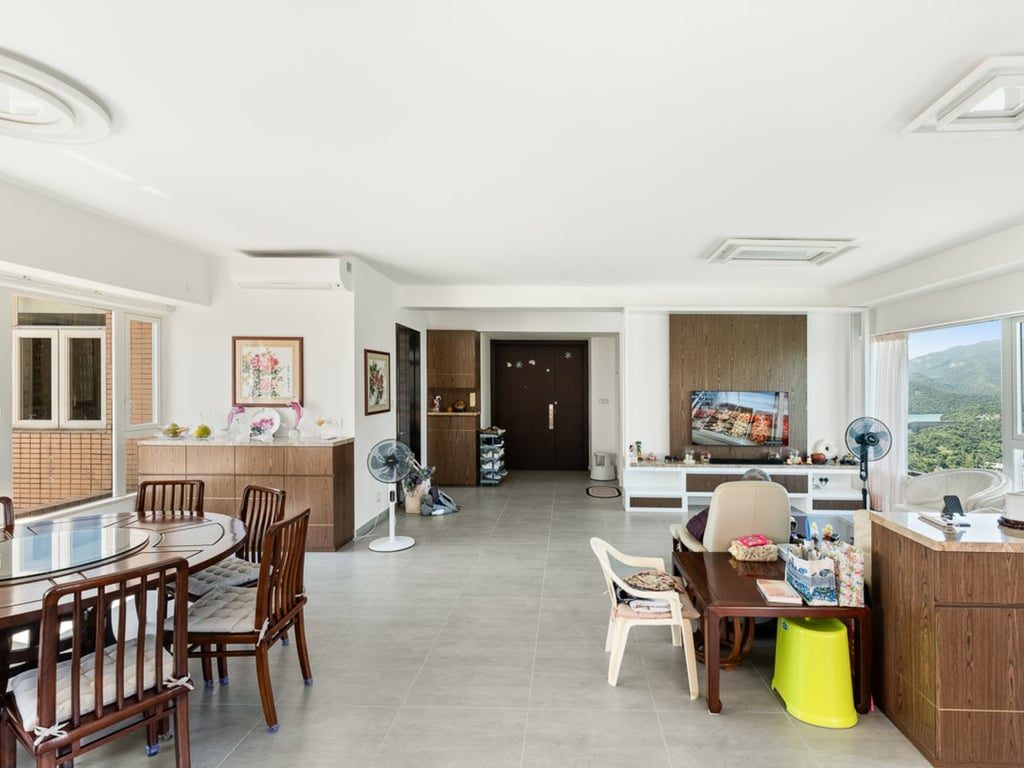 photo 4 — Redhill Peninsula Apartments Twr 7, Redhill Peninsula