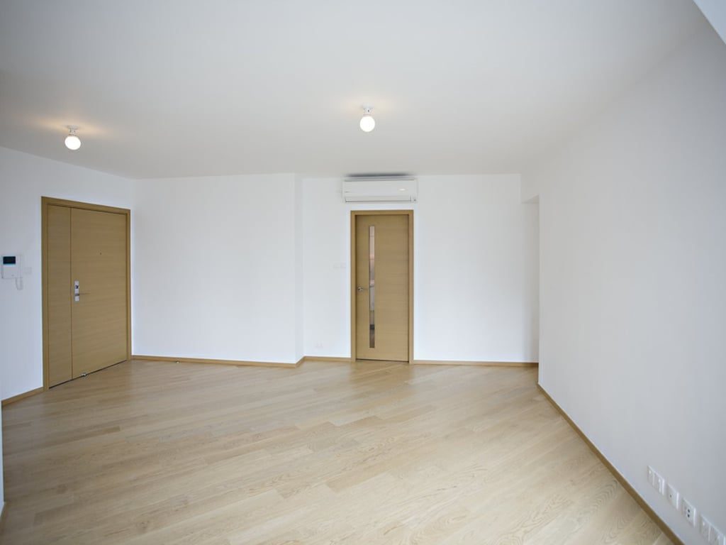 photo 2 — 80 Robinson Road Tower 2, Mid Levels West