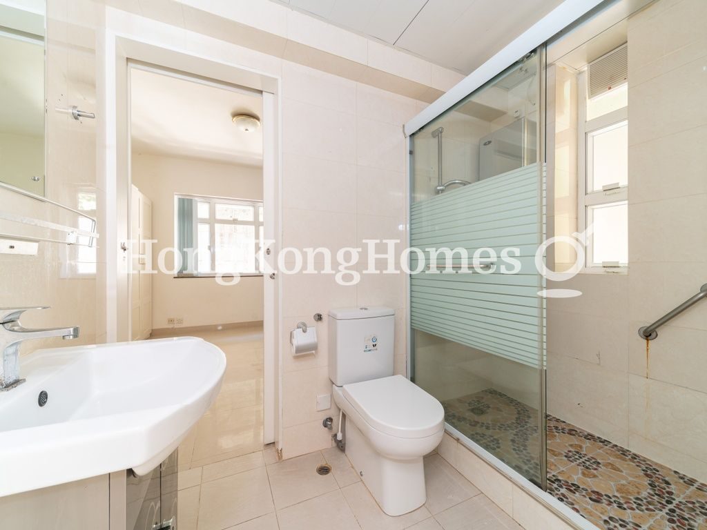 Master Bathroom — 碧瑤灣 - 第26座，薄扶林