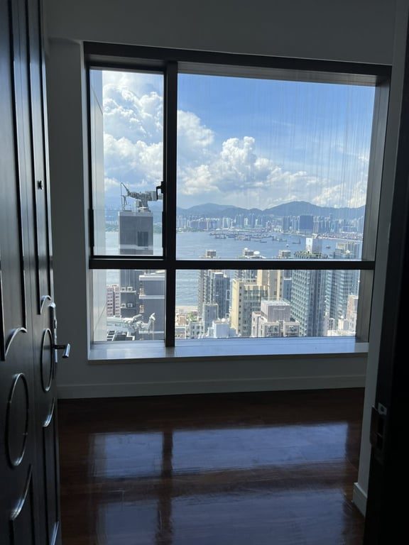 photo 13 — Kensington Hill, Sai Ying Pun