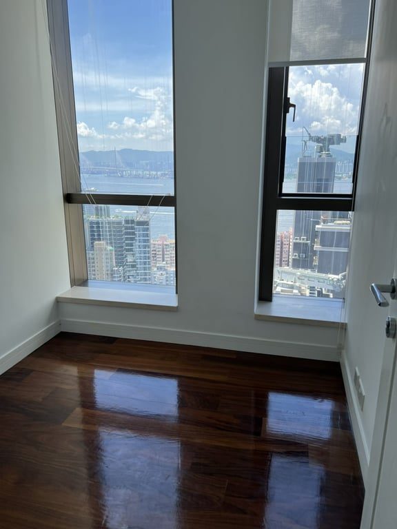 photo 9 — Kensington Hill, Sai Ying Pun