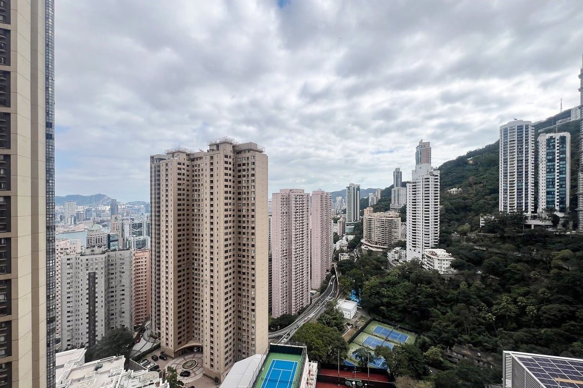 photo 2 — Dynasty Court Twr 4, Mid Levels Central