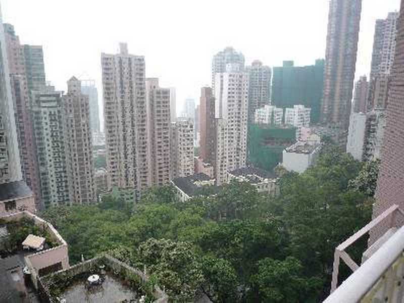 Belmont Court