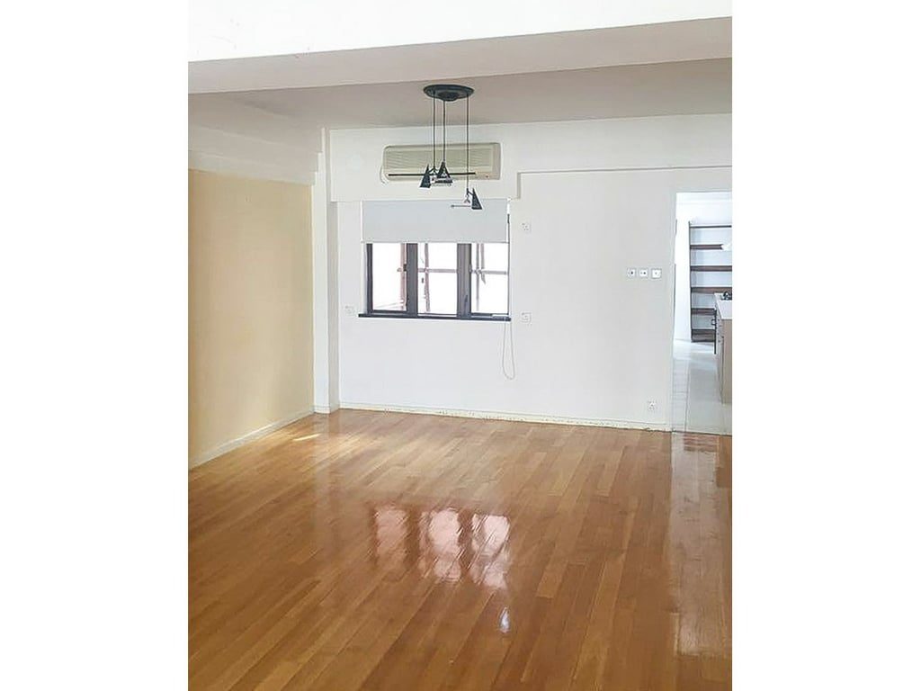 photo 2 — Belmont Court, Mid Levels West