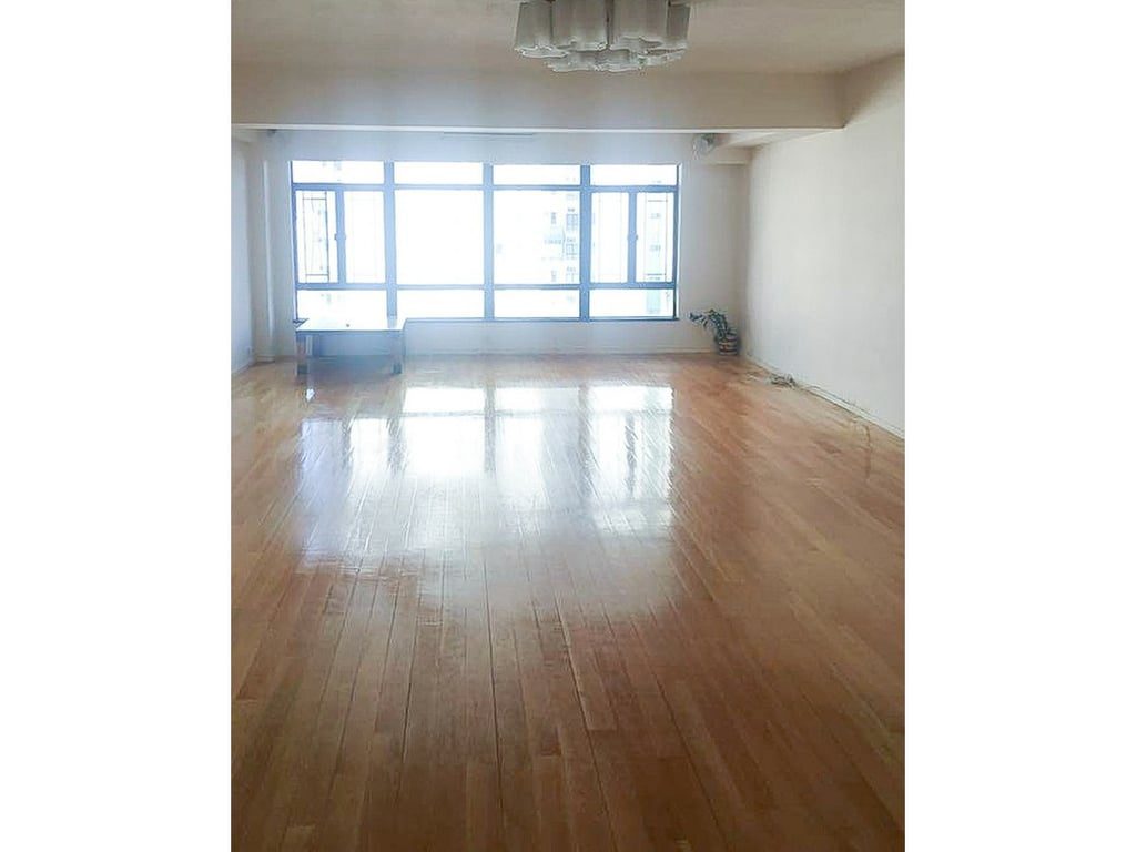 photo 3 — Belmont Court, Mid Levels West