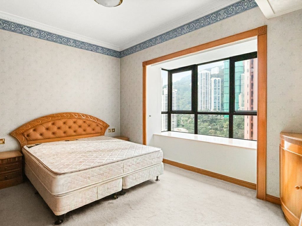 photo 7 — Dynasty Court Twr 1, Mid Levels Central