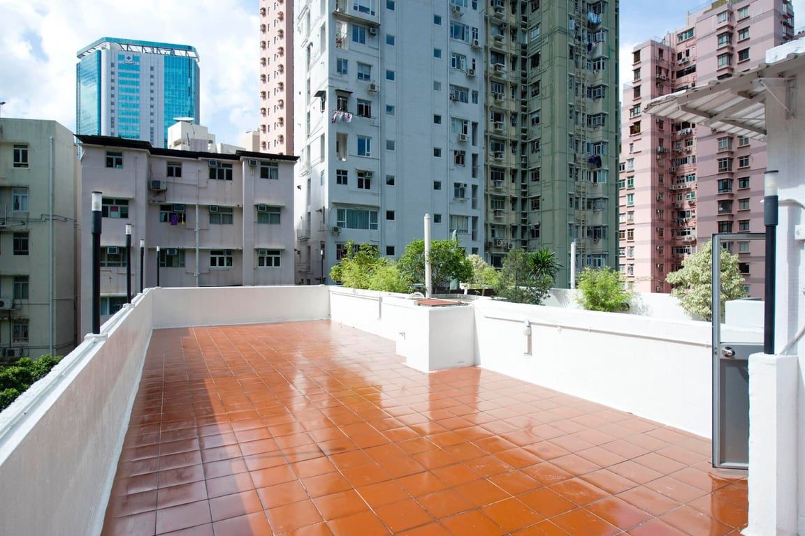 photo 6 — Tai Yuen, Happy Valley