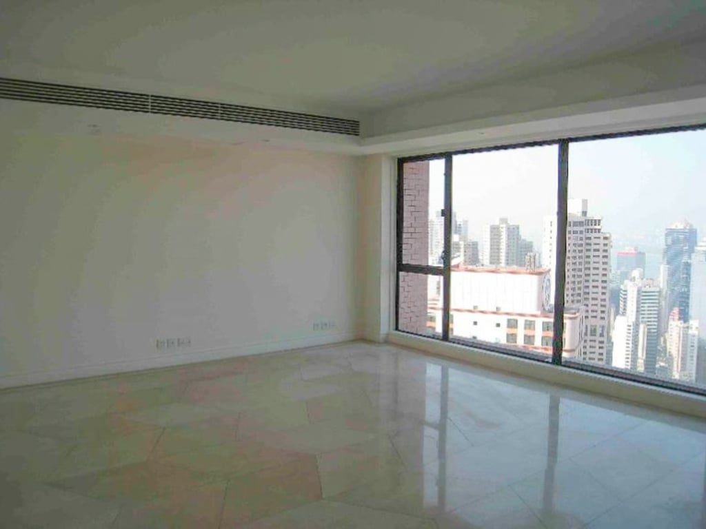 photo 4 — Estoril Court Twr 2, Mid Levels Central