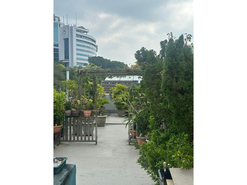 photo 1 — Albany Court, Pok Fu Lam