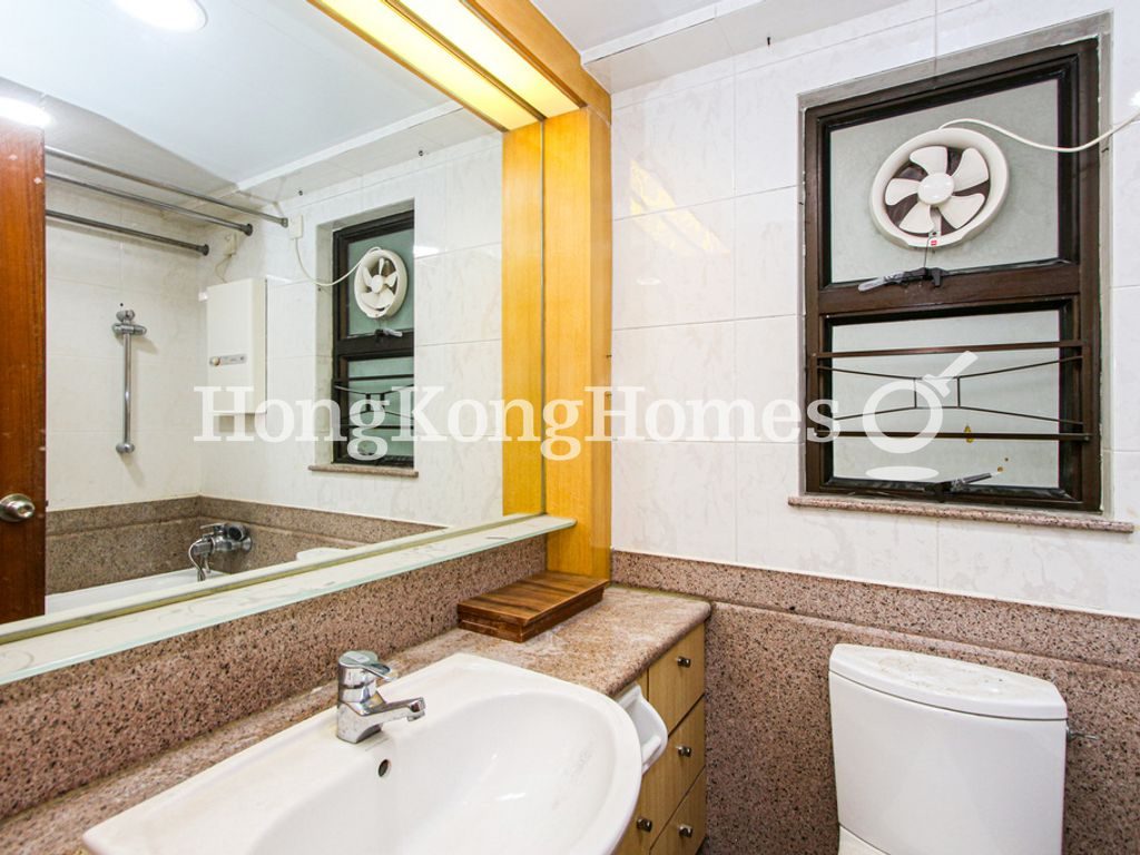 Master Bathroom — 翰庭軒，西半山