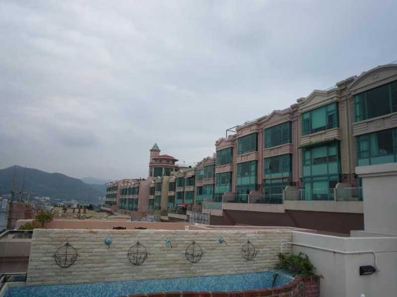 photo 9 — Regalia Bay, Stanley