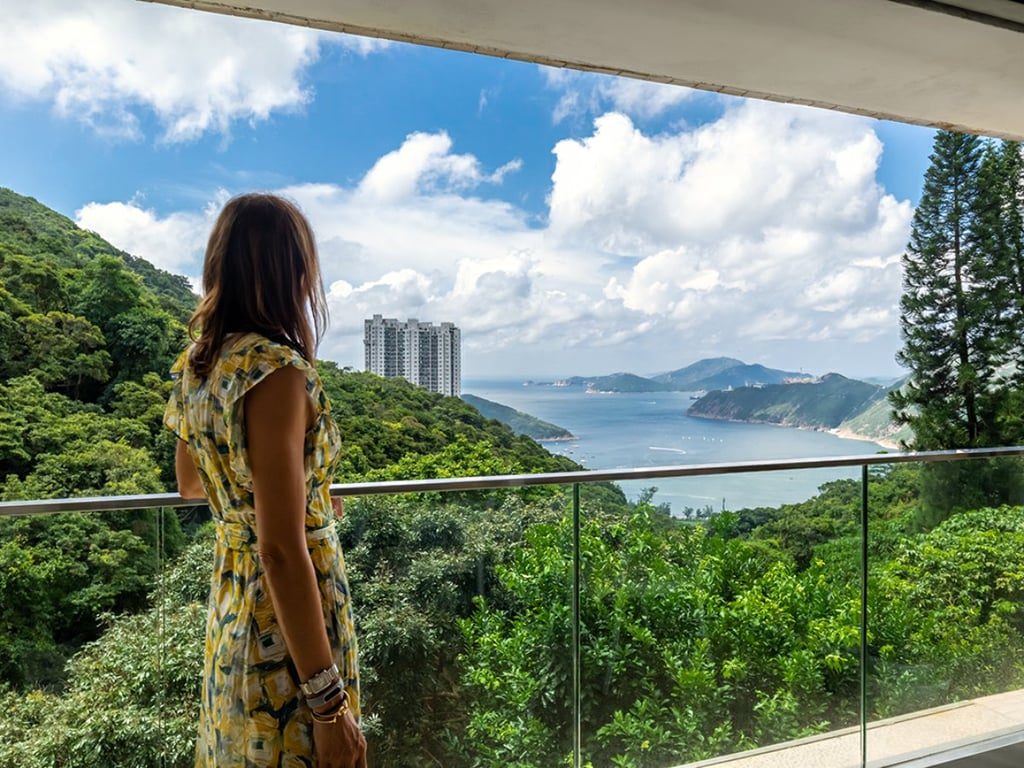photo 2 — Sea Cliff Mansions, Repulse Bay