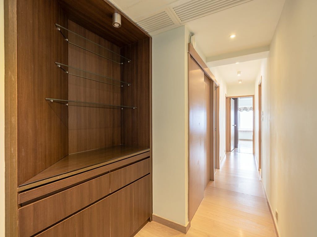 photo 7 — Robinson Place Twr 2, Mid Levels West