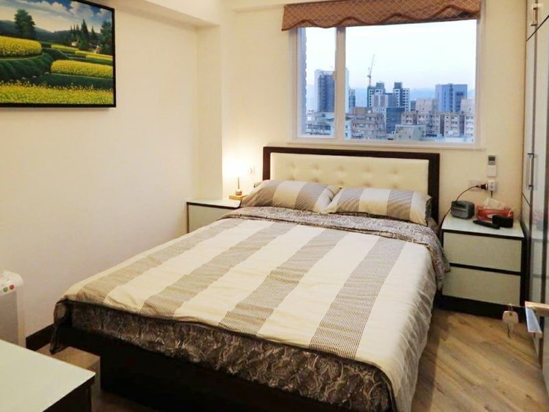 photo 5 — Kin Yuen Mansion, Mid Levels Central
