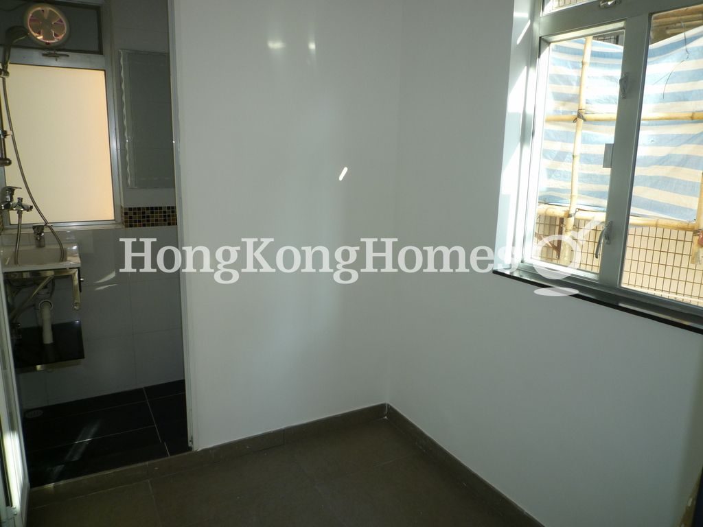 Maid's Room — 孟公屋 - 坑尾頂村，清水灣