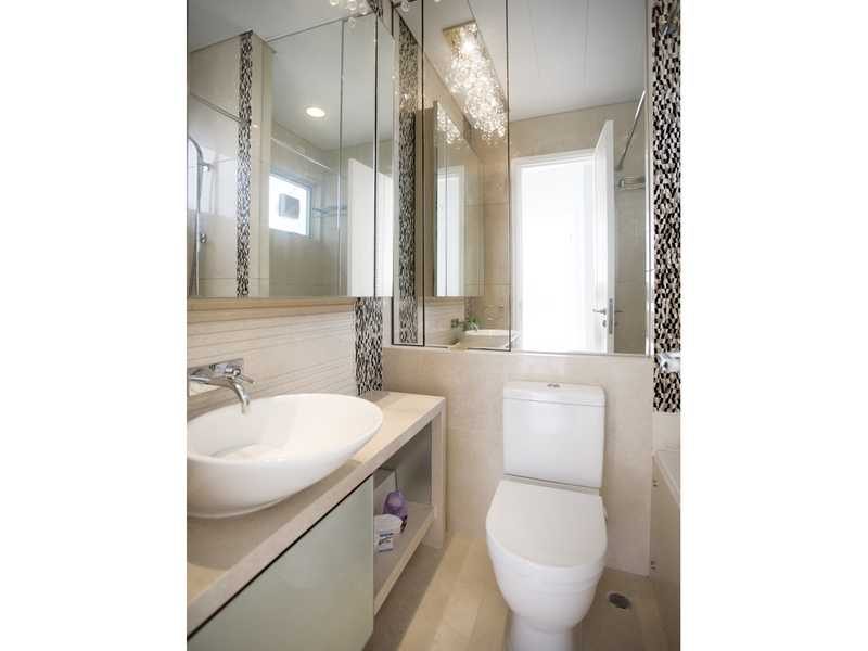 photo 16 — Conduit 18, Mid Levels Central