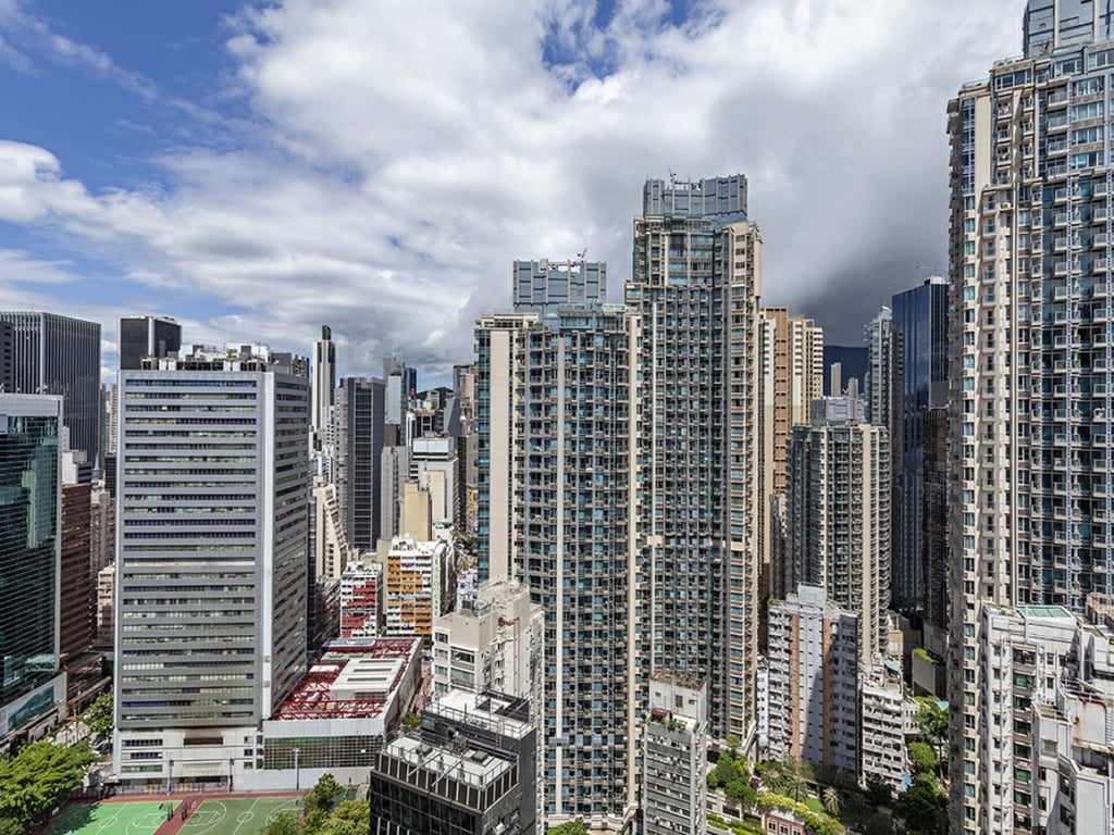 photo 1 — J Residence, Wan Chai